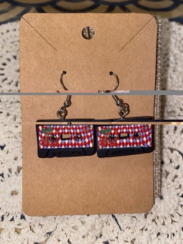 Hand assembled retro cassette - assembled,